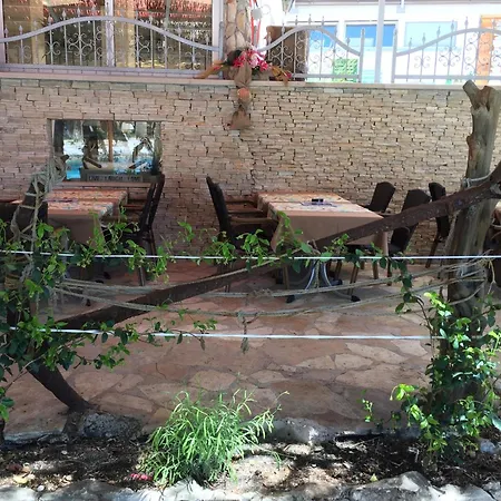 Rooms By The Sea Hvar - 8785 3* Hvar Town